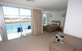 Wallaroo Marina Apartments - South Australia Travel 3