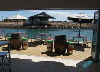 Wallaroo Marina Apartments - South Australia Travel 9