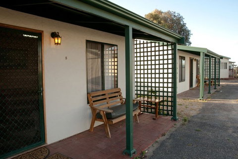 Moonta Bay Road Cabins And Cottages - South Australia Travel 0