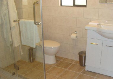 Luxury Vineyard Cottage On Pike River, Lyrup - South Australia Travel 4