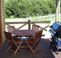 McLaren Ridge 3 - McLaren Ridge Log Cabins - South Australia Travel
