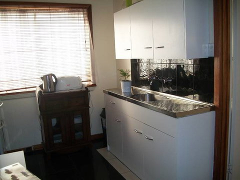 Beachside Apartment - Hove - South Australia Travel 1