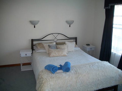 Beachside Apartment - Hove - South Australia Travel 4