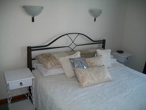 Beachside Apartment - Hove - South Australia Travel 5