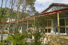 Crays Accommodation - The (Esplanade) - South Australia Travel 0