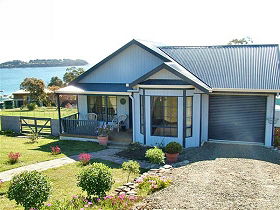 Bruny Island Accommodation Services - Omaroo Cottage - South Australia Travel 0