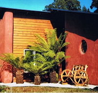 Whispering Spirit Holiday Cottages and Miniature Pony Stud - South Australia Travel