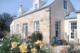Mulberry Cottage Unique B&B And Grannie Rhodes Cultural Heritage Shows - South Australia Travel 0