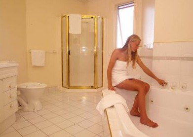 Lucas Hotel - South Australia Travel 2