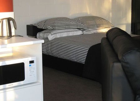 Sheer Pleasure Accommodation - South Australia Travel 1