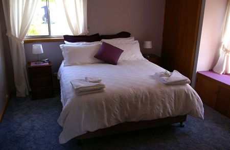 Three Hut Point Waterfront Accommodation - South Australia Travel 5