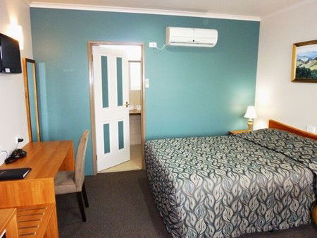 Mountain View Country Inn - South Australia Travel 0