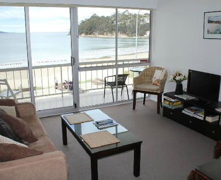 Lifes A Beach Apartment - South Australia Travel 4