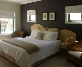 CeeSpray On Owen Bed And Breakfast - South Australia Travel 0