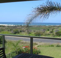 Beach Breakers - South Australia Travel