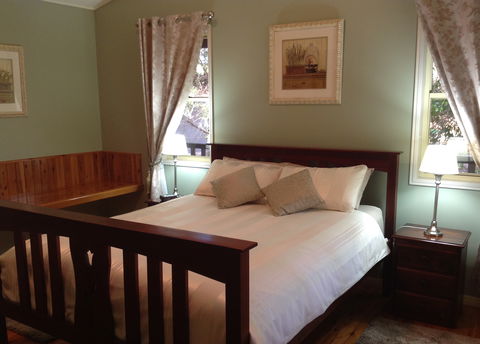 Maleny Country Cottages - South Australia Travel 6