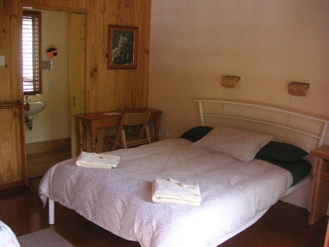 Glasshouse Mountains Ecolodge - South Australia Travel 4