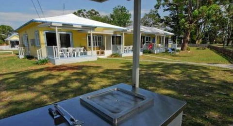 Calm Waters Waterfront Cottages - South Australia Travel 4