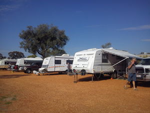 Lightning Ridge Tourist Park - South Australia Travel 1
