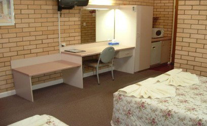 Country Manor Motor Inn - South Australia Travel 1