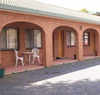 Cooma Country Club Motor Inn - South Australia Travel