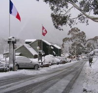 Kasees Apartments and Mountain Lodge - South Australia Travel