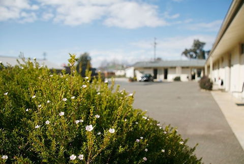 Merivale Motel Tumut - South Australia Travel 1