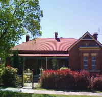 Tumut Accommodation Sefton House - South Australia Travel