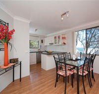 Magnus Street Treetops - South Australia Travel