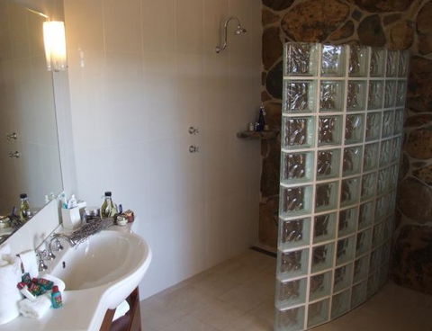 Clarendon Forest Retreat - South Australia Travel 0