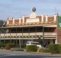 Commercial Hotel Barellan - South Australia Travel