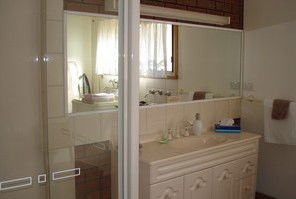 Murray Bank Holiday Units And Yabby Farm - South Australia Travel 0