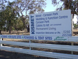Kismet Riverside Lodge - South Australia Travel 3