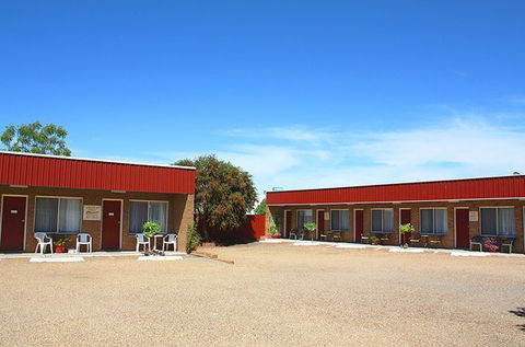 Camellia Motel - South Australia Travel 0
