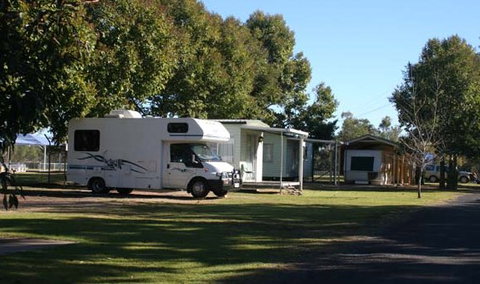 Bingara Riverside Caravan Park - South Australia Travel 1