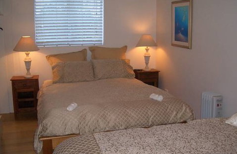 Barrington Village Retreat Bed And Breakfast - South Australia Travel 3