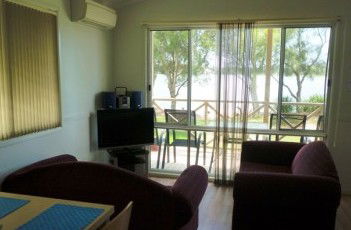 Belmont Pines Lakeside Holiday Park - South Australia Travel 2
