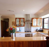 Cicada Country House - South Australia Travel