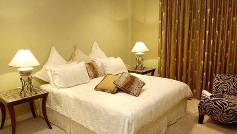 Blue Mountains Rhapsody - South Australia Travel 0