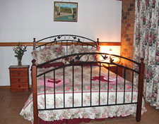 Twilight Grove Farm Bed And Breakfast  - South Australia Travel 4
