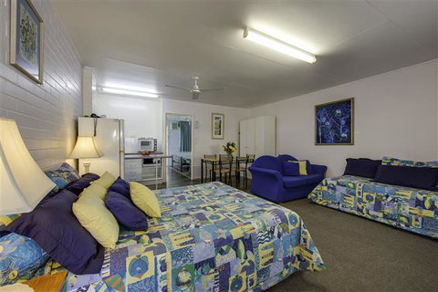 Hi-Way Units Motel - South Australia Travel 5