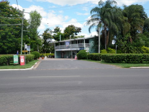 Emerald Cabin And Caravan Village - South Australia Travel 1