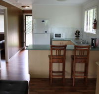 Sanctuary Lakes Fauna Retreat - South Australia Travel
