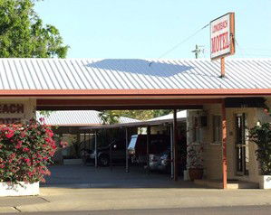 Longreach Motel - South Australia Travel 1