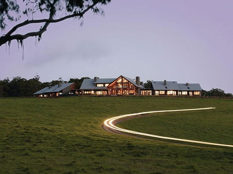 Spicers Peak Lodge - South Australia Travel 1