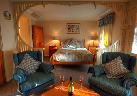 Honeysuckle Cottages And The Rocks Restaurant - South Australia Travel 0