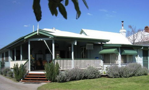 Pitstop Lodge Guesthouse And Bed And Breakfast - South Australia Travel 2