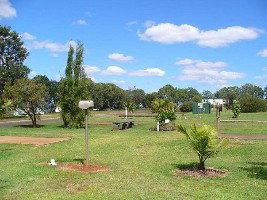 Yarraman QLD South Australia Travel