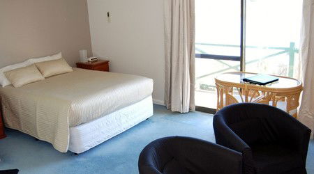 Martin Fields Beach Retreat - South Australia Travel 1