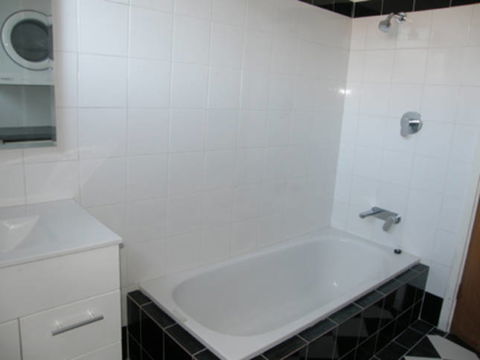 Adair Apartment - South Australia Travel 7